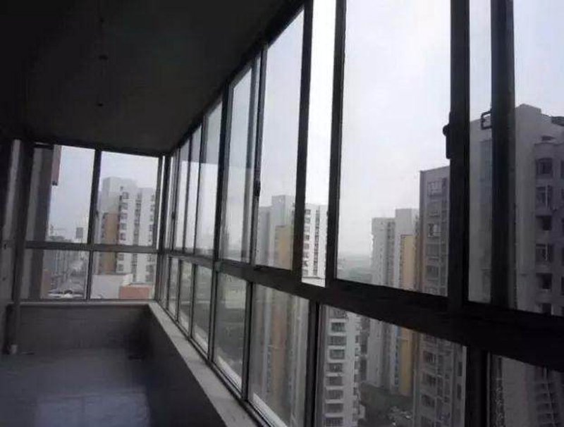 断桥铝门窗：新型建材的绿色革命
