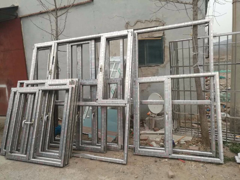 断桥铝门窗：新型建材的绿色革命
